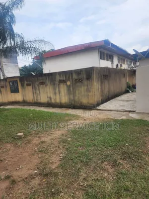 6chbre Duplex dans Ismaël Coulibaly, Deux Plateaux à Vendre