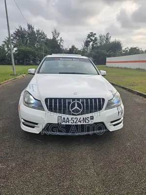 Photo - Mercedes-Benz C300 Sport 4Matic Sedan AWD (3.5L 6cyl 7A) 2013 Blanc