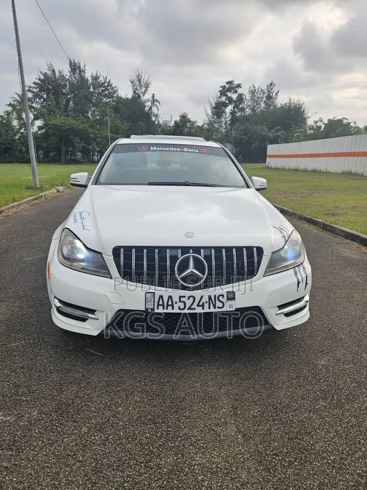 Mercedes-Benz C300 Sport 4Matic Sedan AWD (3.5L 6cyl 7A) 2013 Blanc