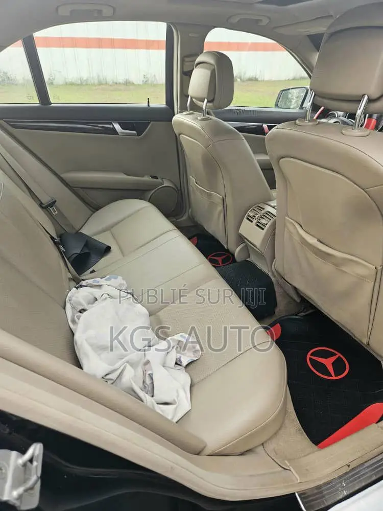 Mercedes-Benz C300 Sport 4Matic Sedan AWD (3.5L 6cyl 7A) 2013 Blanc