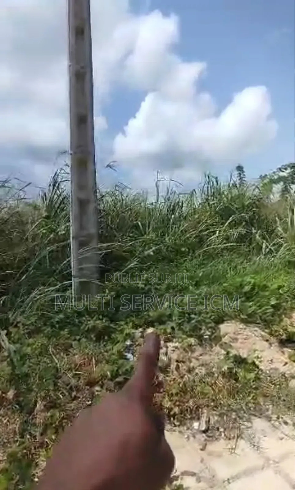 Vente d'Un Terrain De 300 Metres Carrés Vendre a Bingerville