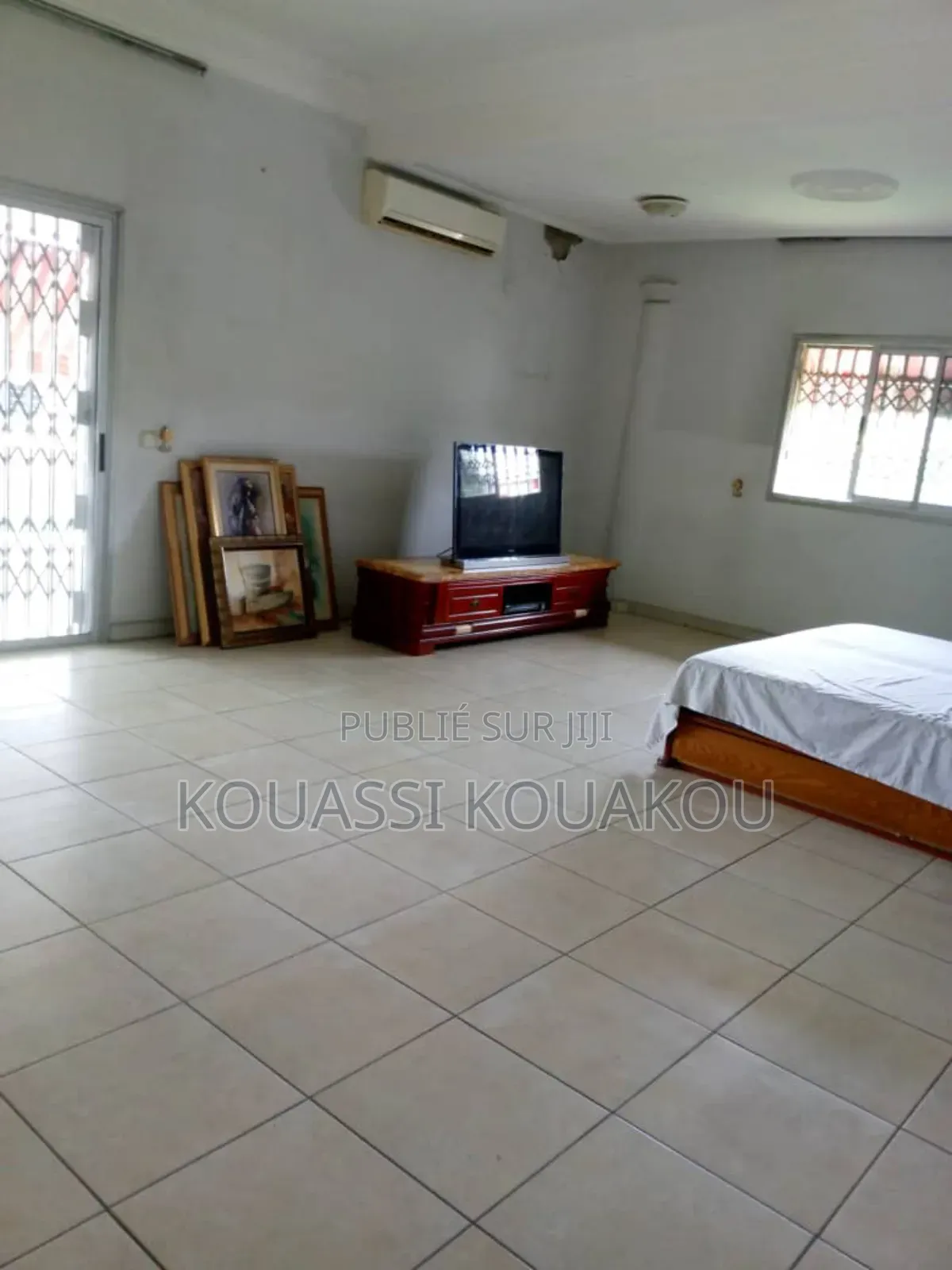 8chbre Duplex dans Kouassi, Cocody à Vendre