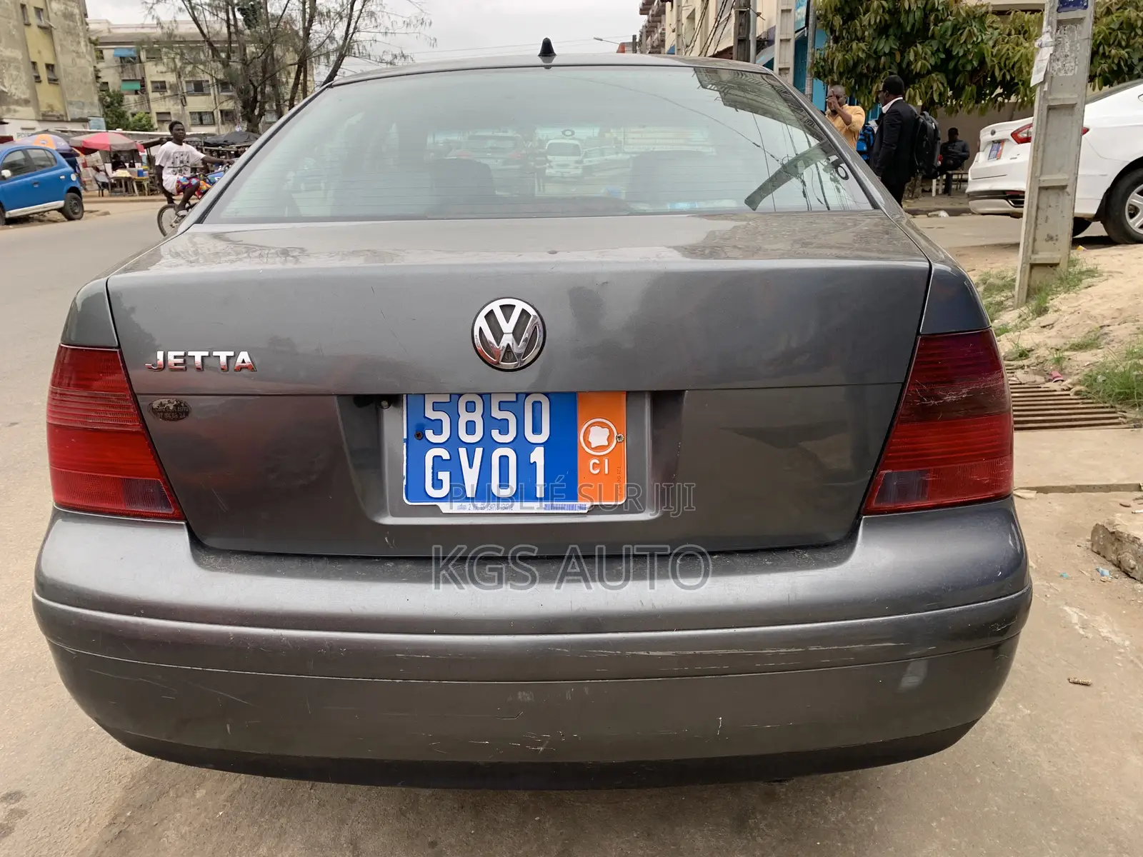 Volkswagen Jetta 2004 Gris