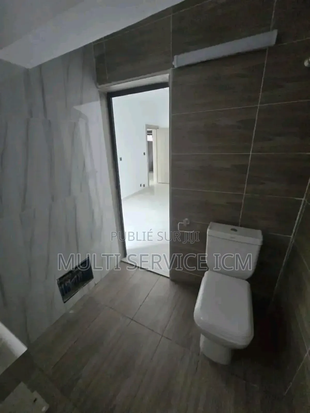 6chbre Duplex dans Ismaël Coulibaly, Bingerville à Vendre