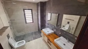 4chbre Maison de ville / Terrasse dans Ismaël Coulibaly, Cocody à Louer