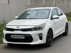 Photo - Kia Rio EX Sedan 2018 Blanc cassé