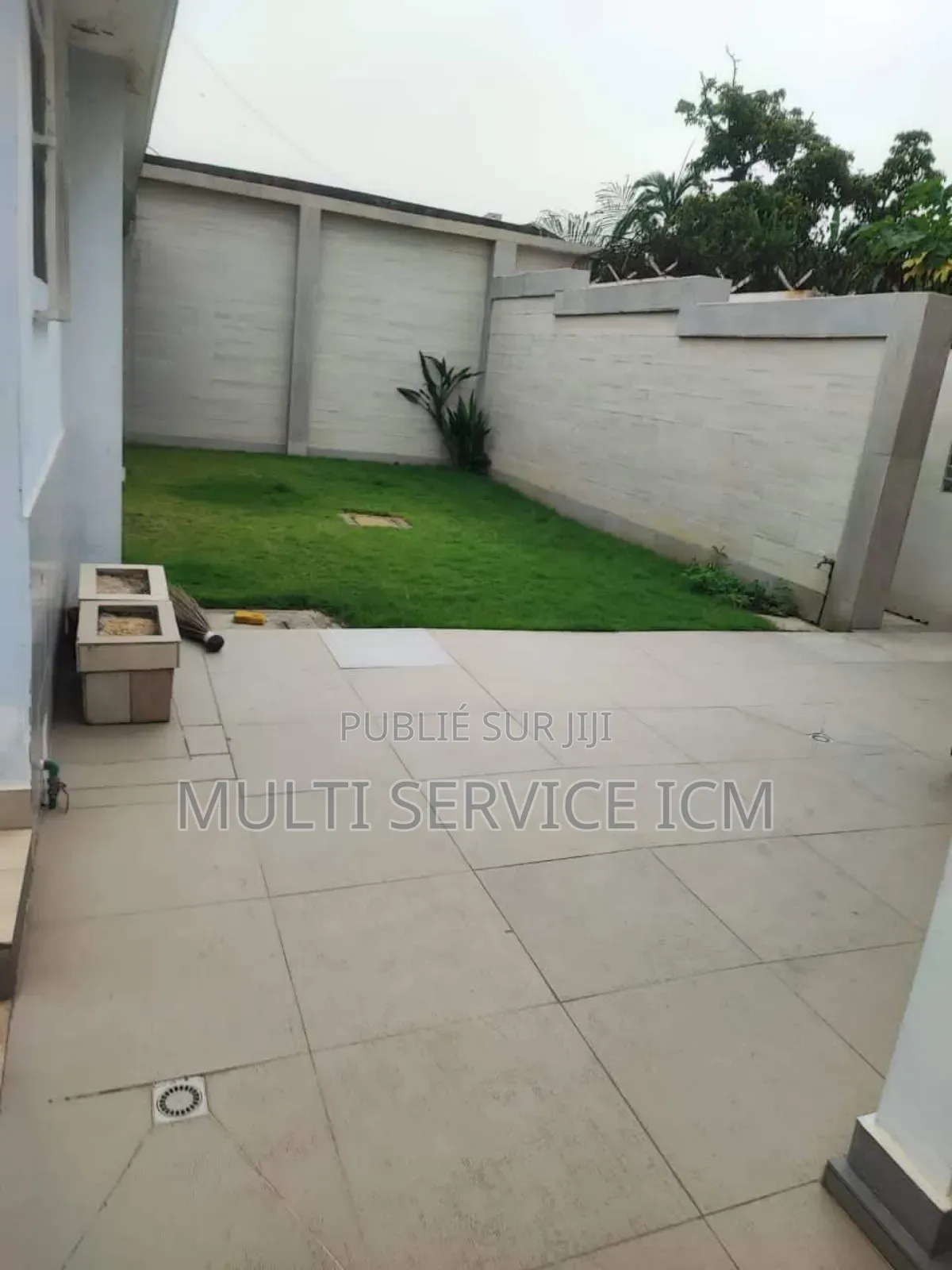 5chbre Maison de ville / Terrasse dans Ismaël Coulibaly, Cocody à Louer