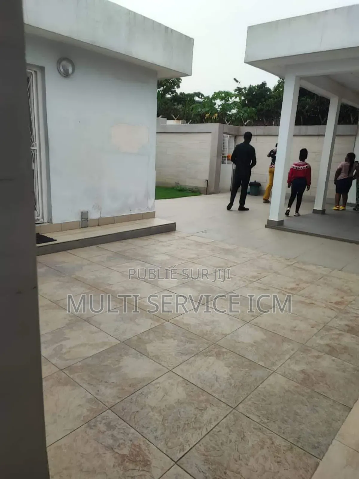 5chbre Maison de ville / Terrasse dans Ismaël Coulibaly, Cocody à Louer