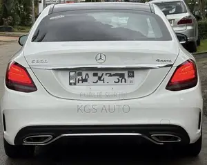 Mercedes-Benz C300 2021 Blanc