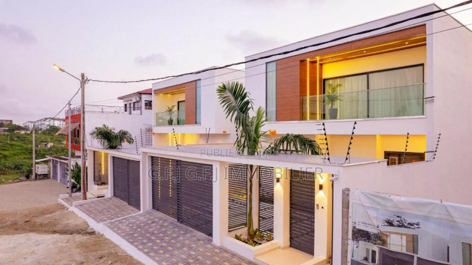 4chbre Duplex dans G.F.J Immobilier, Cocody à Louer