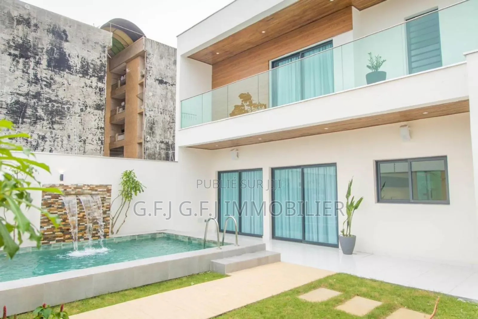 4chbre Duplex dans G.F.J Immobilier, Cocody à Louer