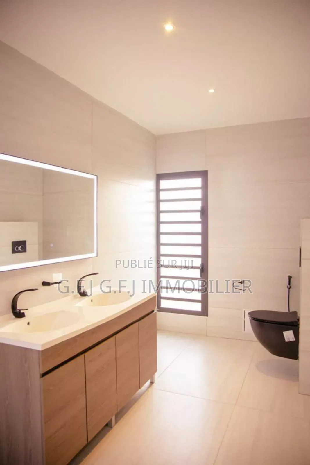 4chbre Duplex dans G.F.J Immobilier, Cocody à Louer