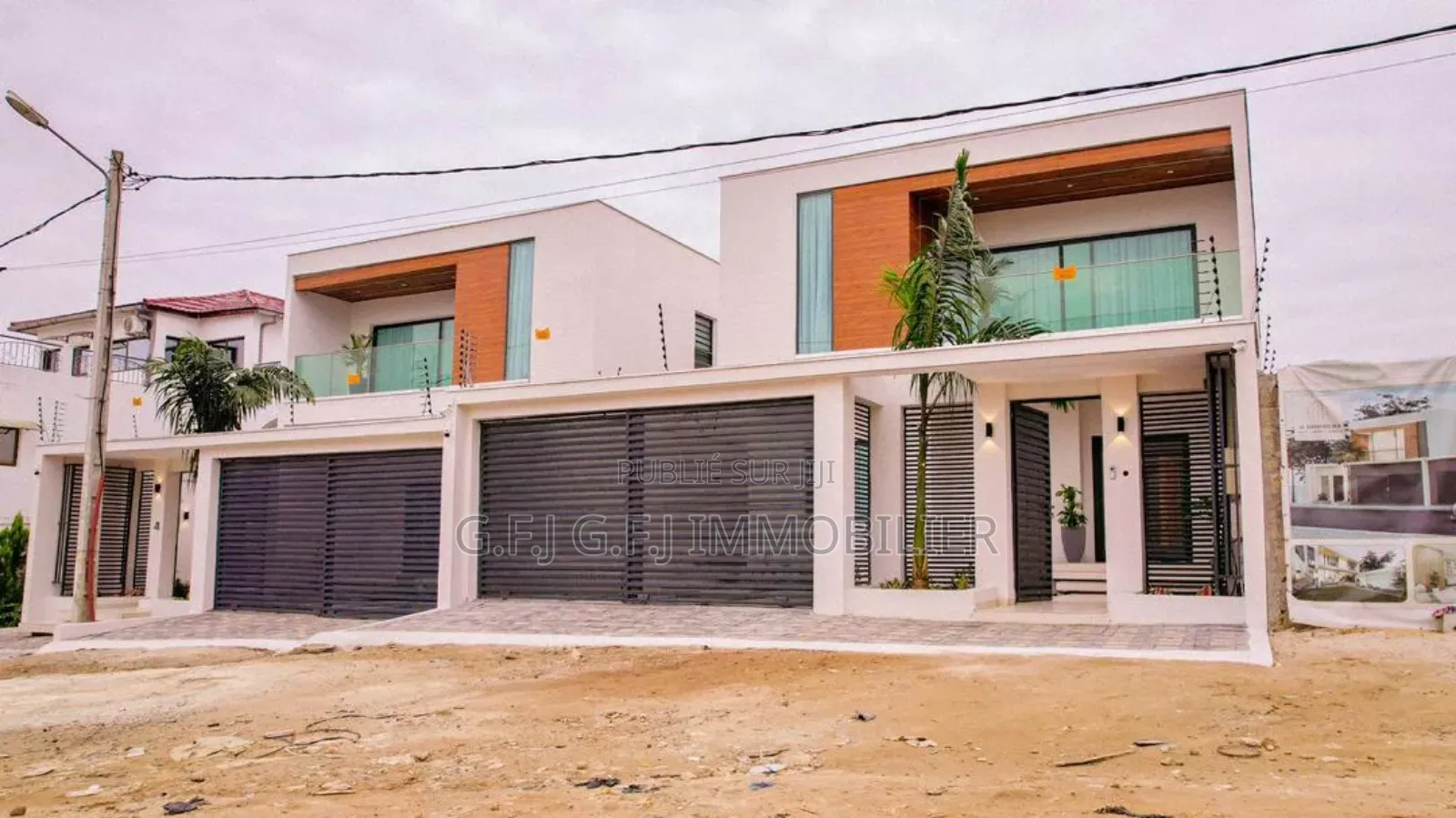 4chbre Duplex dans G.F.J Immobilier, Cocody à Louer