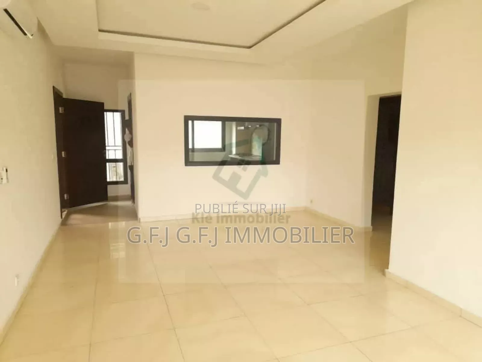 2chbre Appartement dans G.F.J, Cocody à Louer