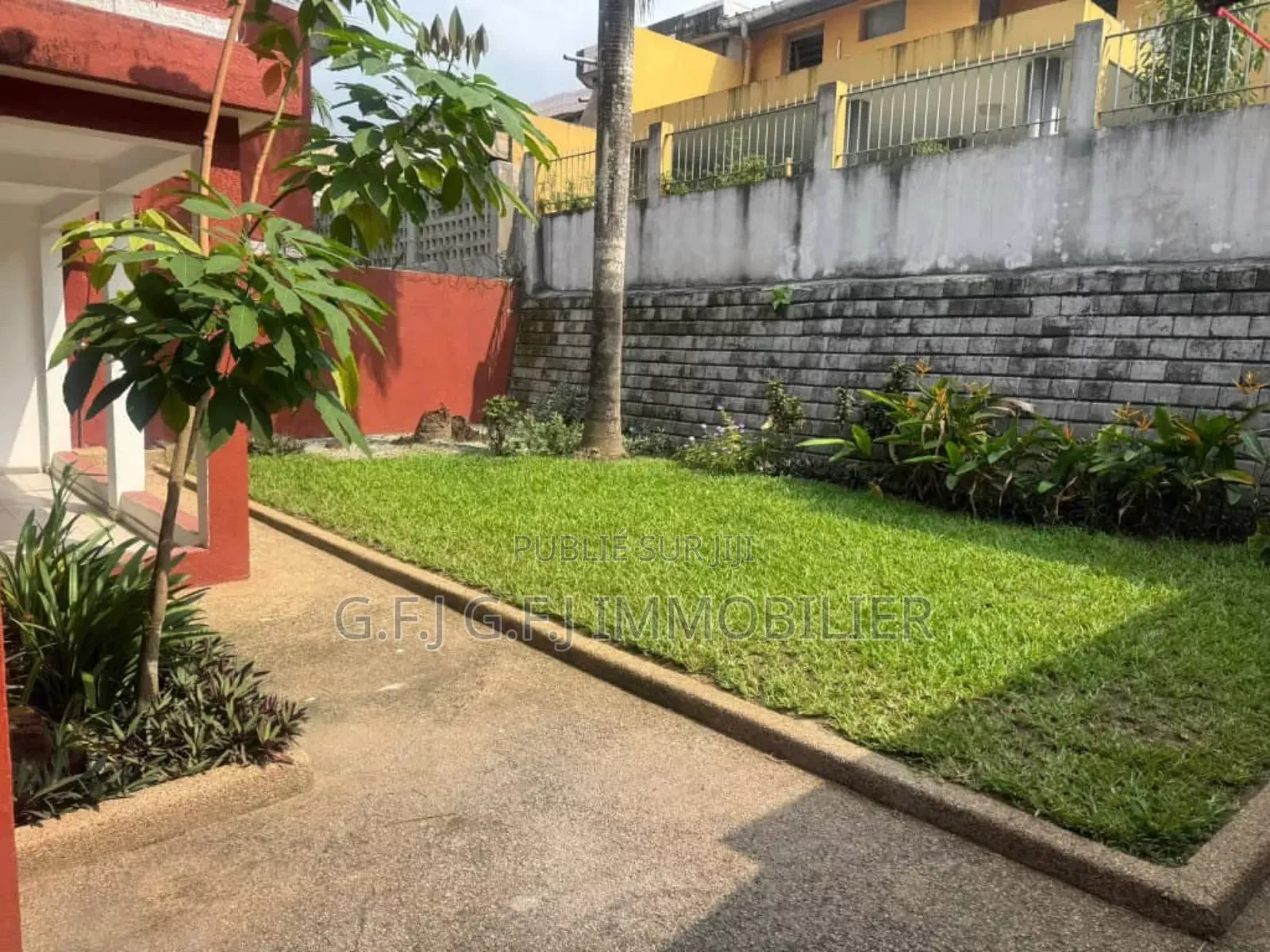 4chbre Duplex dans G.F.J Immobilier, Cocody à Vendre