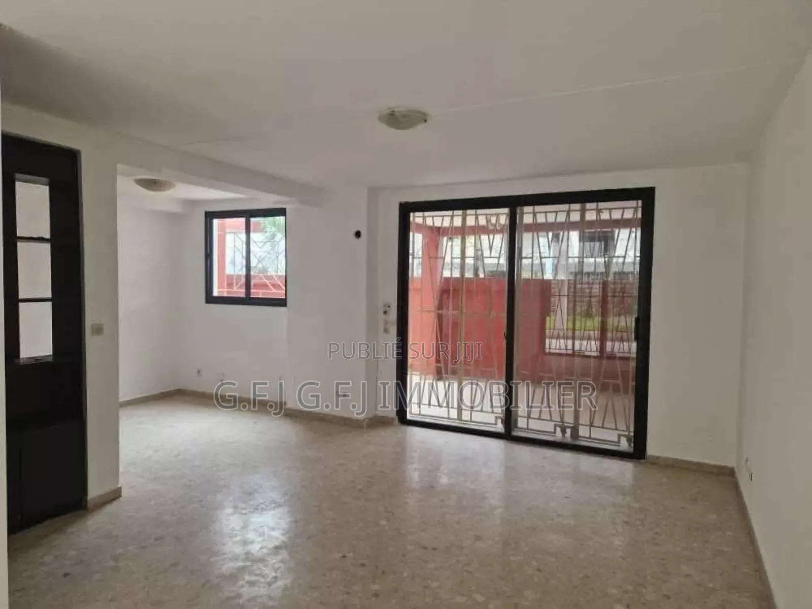 4chbre Duplex dans G.F.J Immobilier, Cocody à Vendre