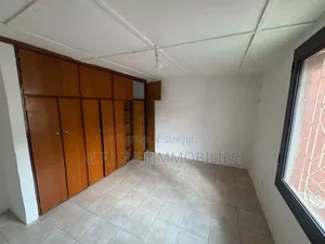 4chbre Duplex dans G.F.J Immobilier, Cocody à Vendre