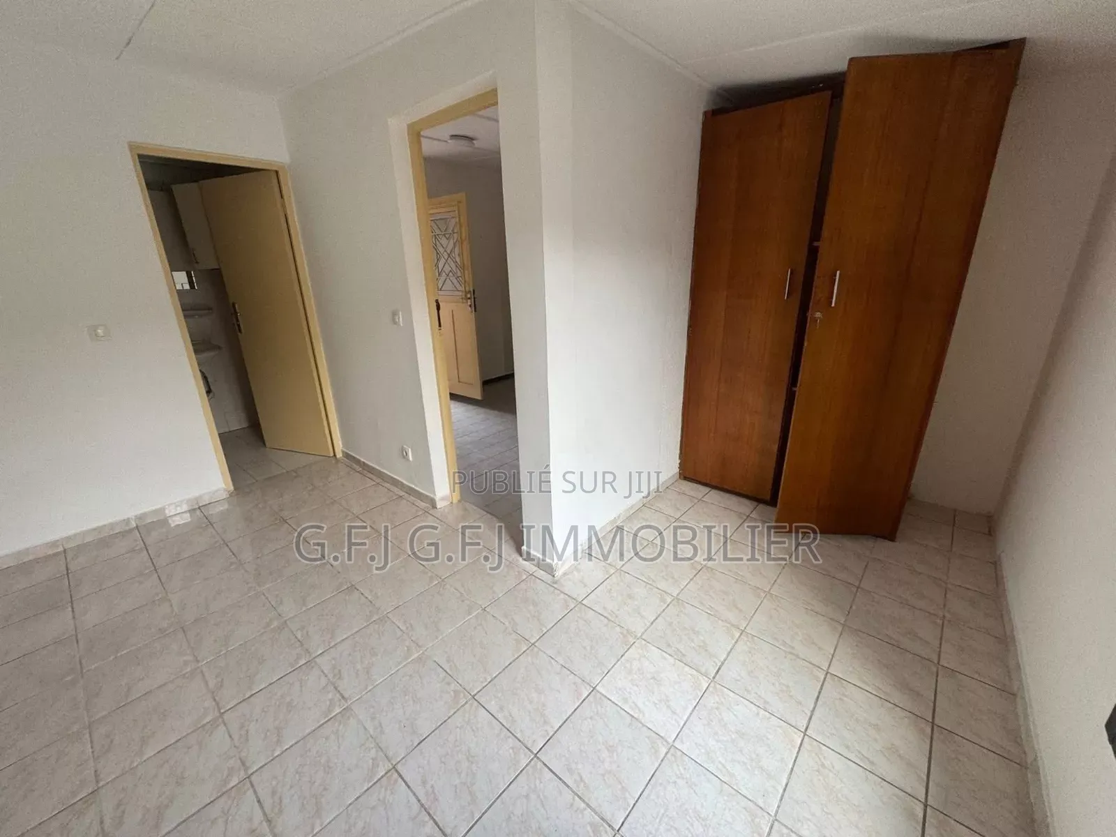 4chbre Duplex dans G.F.J Immobilier, Cocody à Vendre