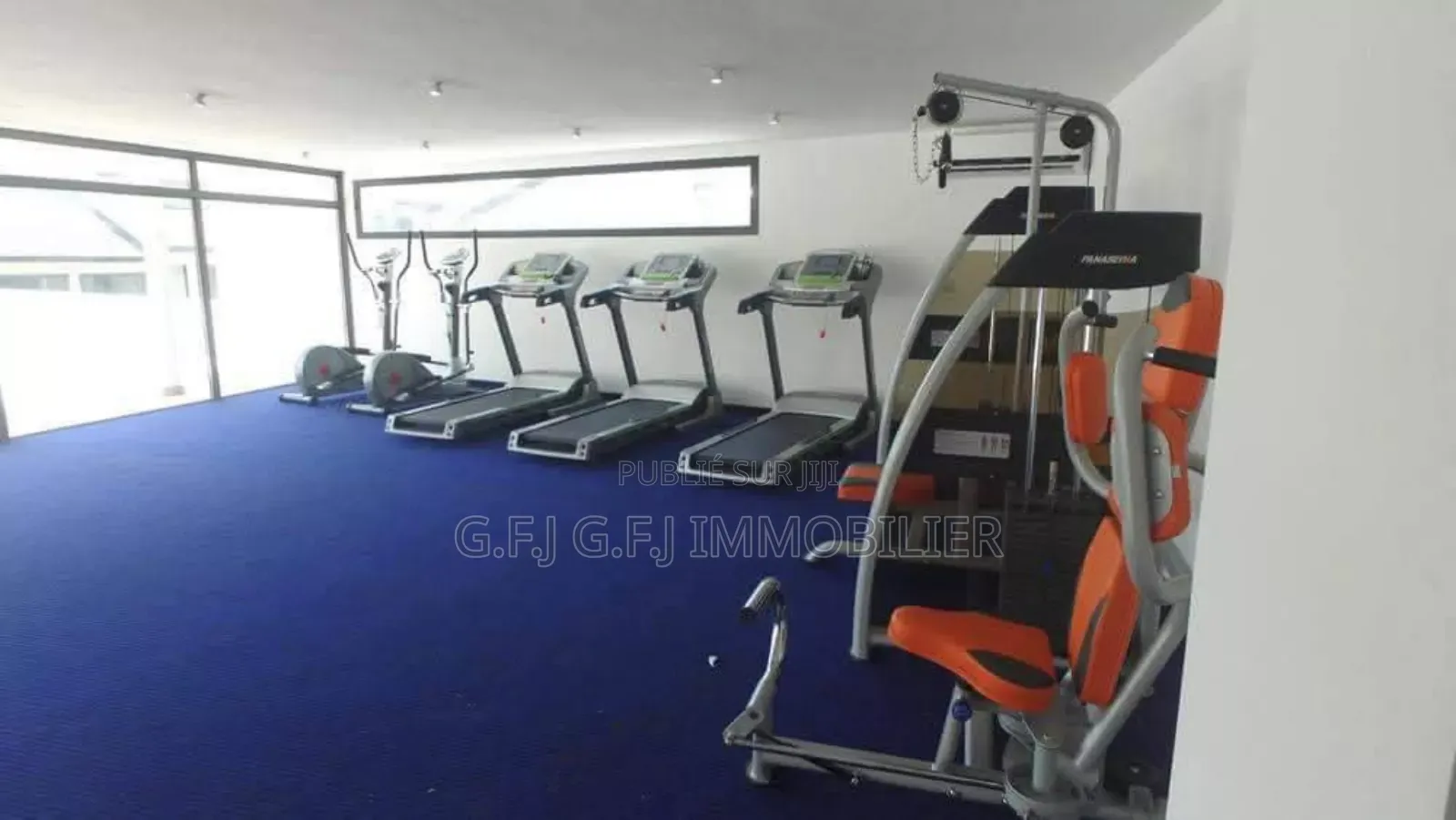 4chbre Duplex dans G.F.J, Cocody à Vendre