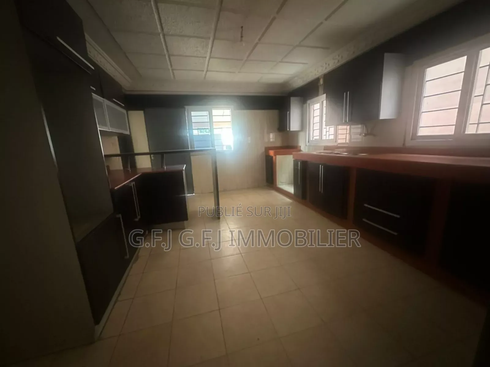 3chbre Duplex dans G.F.J Immobilier, Cocody à Louer