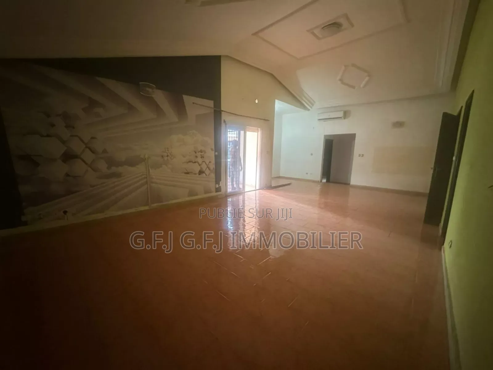 3chbre Duplex dans G.F.J Immobilier, Cocody à Louer