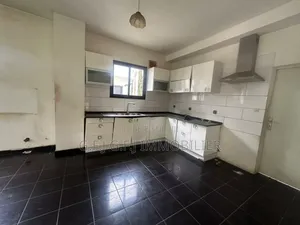 4chbre Duplex dans G.F.J Immobilier, Cocody à Louer
