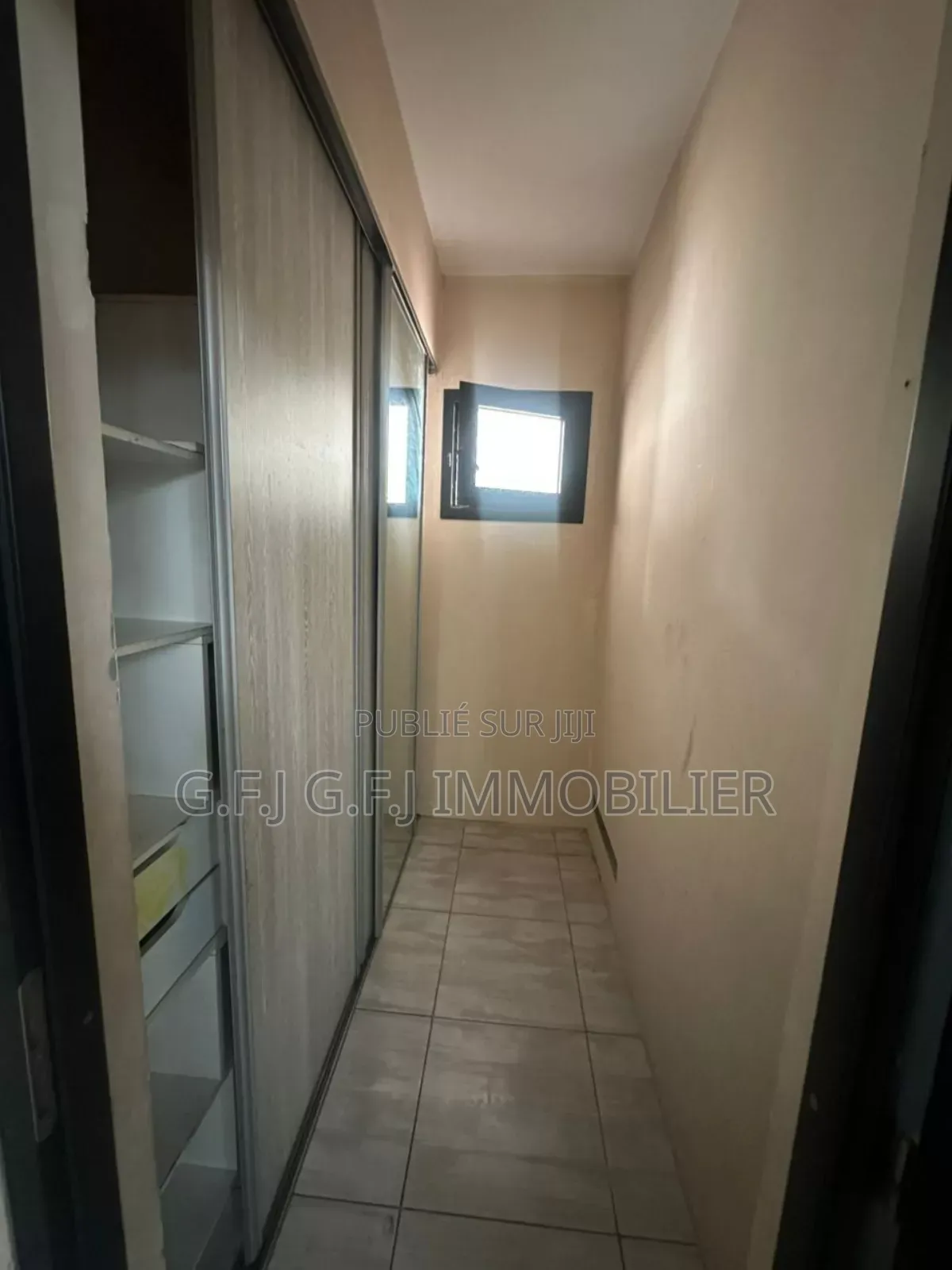 4chbre Duplex dans G.F.J Immobilier, Cocody à Louer