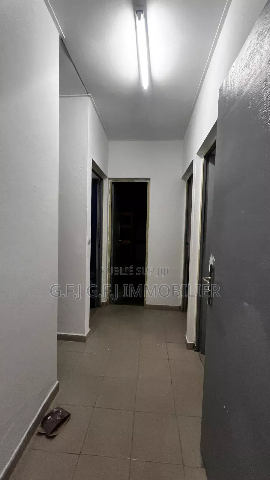 3chbre Duplex dans G.F.J Immobilier, Cocody à Louer