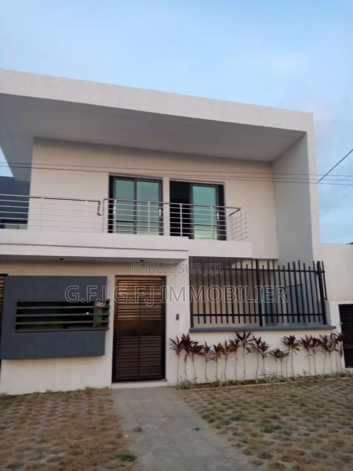 5chbre Duplex dans G.F.J Immobilier, Cocody à Vendre