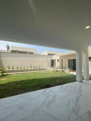 5chbre Duplex dans G.F.J Immobilier, Cocody à Vendre