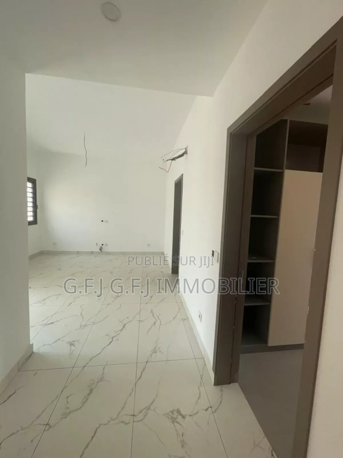 5chbre Duplex dans G.F.J Immobilier, Cocody à Vendre