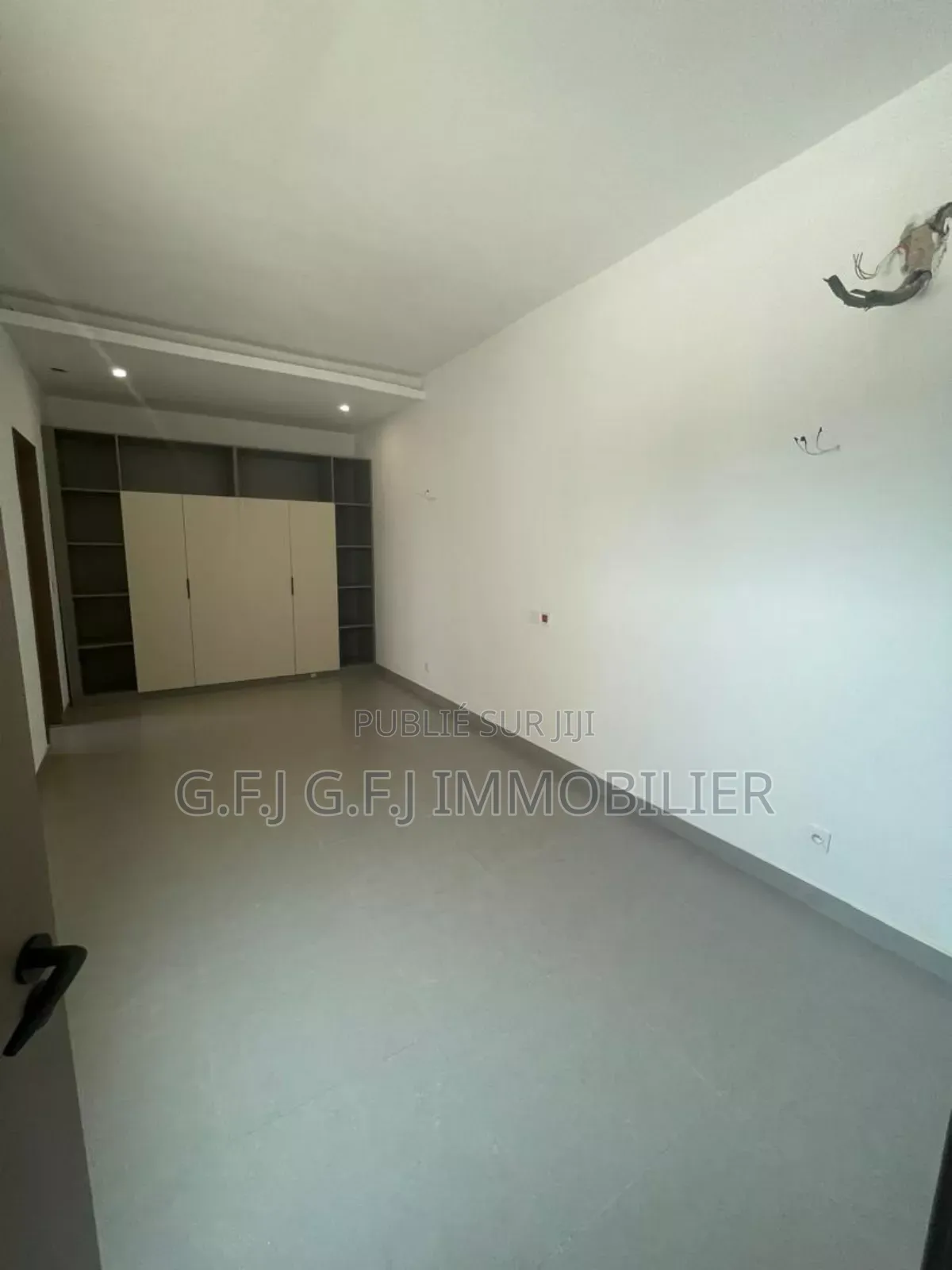 5chbre Duplex dans G.F.J Immobilier, Cocody à Vendre