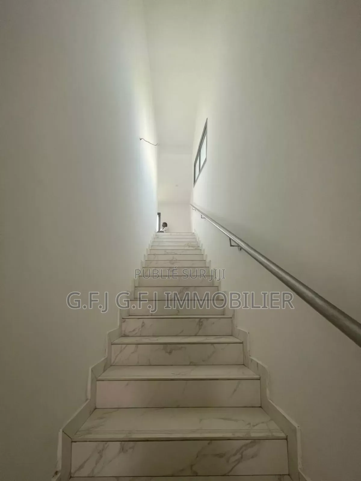 5chbre Duplex dans G.F.J Immobilier, Cocody à Vendre