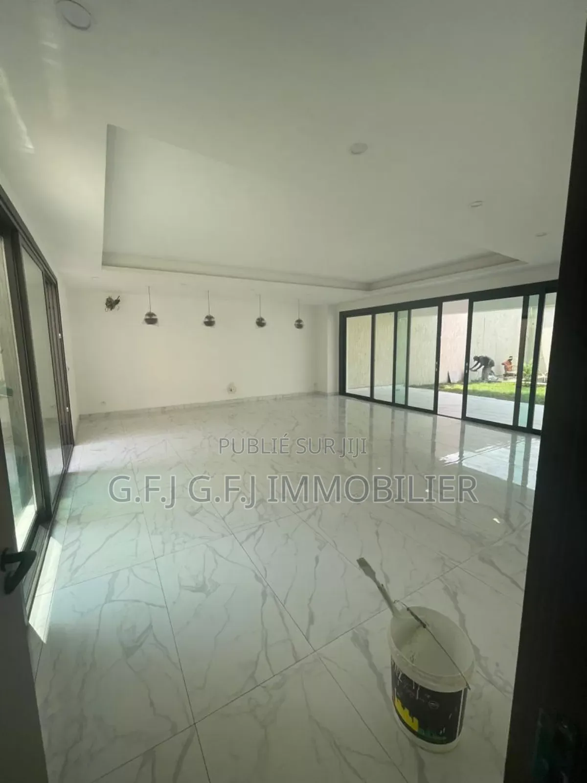 5chbre Duplex dans G.F.J Immobilier, Cocody à Vendre