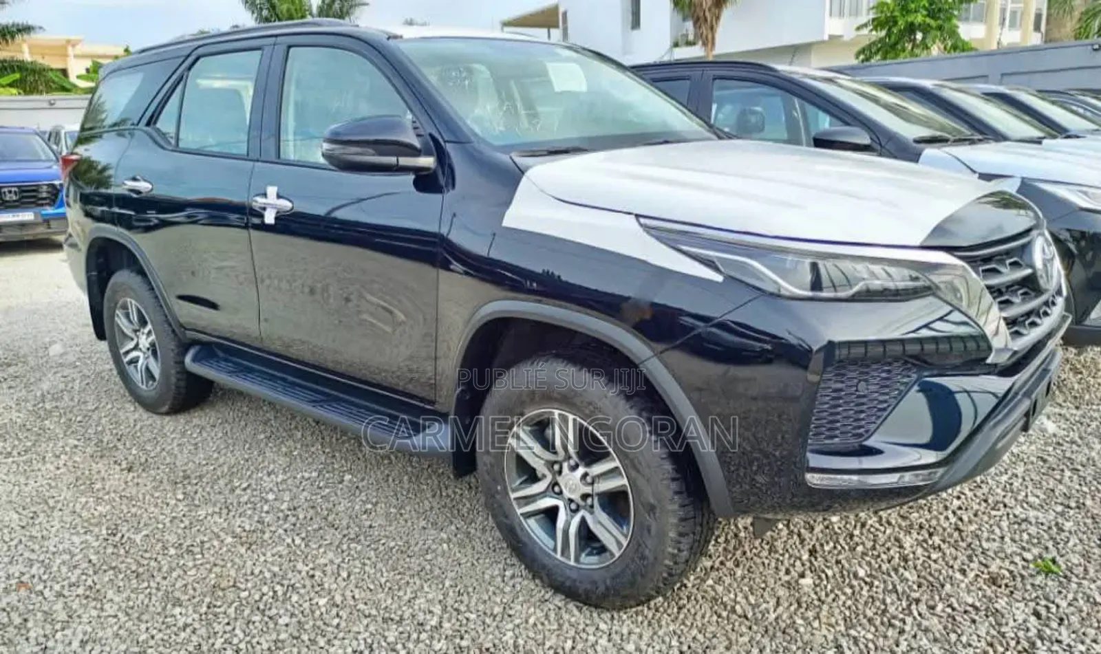 Neuf Toyota Fortuner 2024 Noir