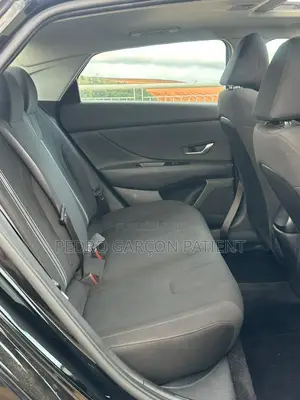 Hyundai Elantra 2022 Noir