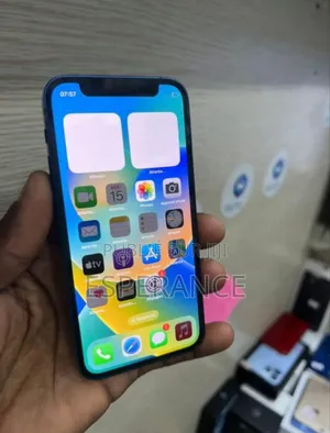 Photo - Apple iPhone 12 64 GB Bleu