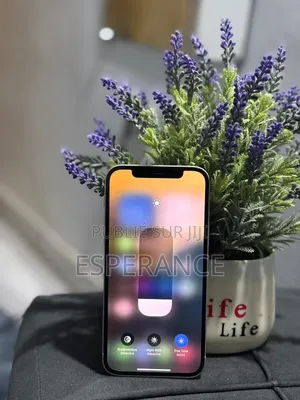 Photo - Pomme iPhone 12 64 GB Blanc