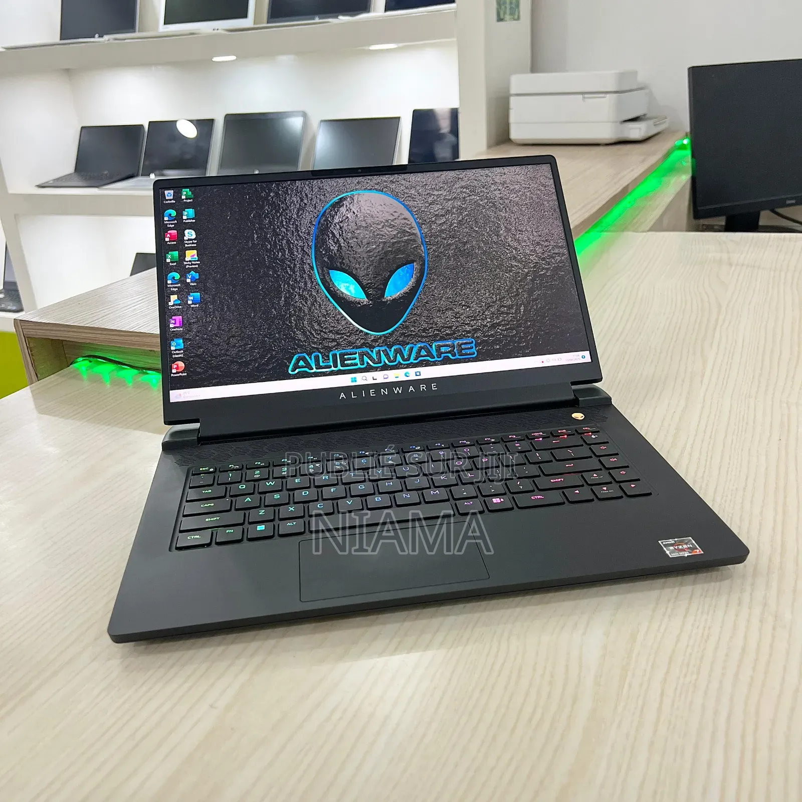 New Ordinateur Portable Alienware M15 R3 32GB AMD Ryzen 7 SSD 2T