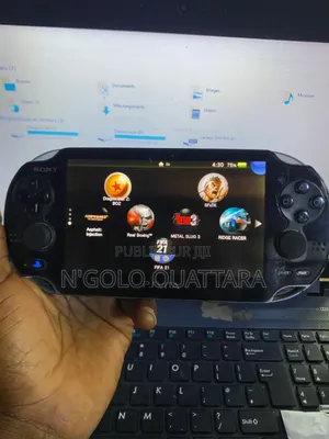 PSP Vita Cracker + 17 Jeux