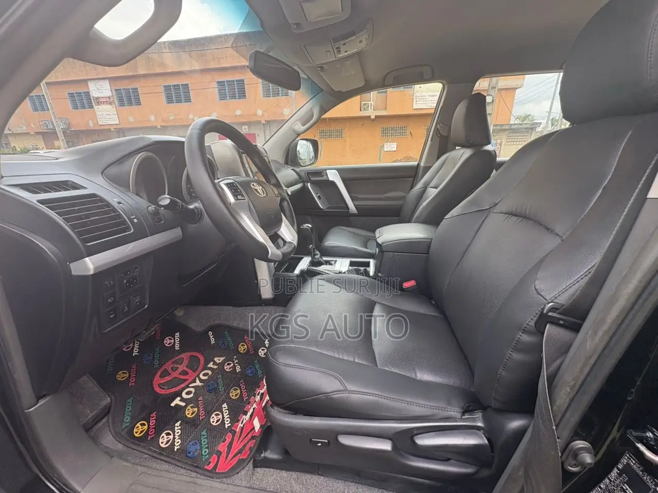 Toyota Land Cruiser Prado 2010 Noir