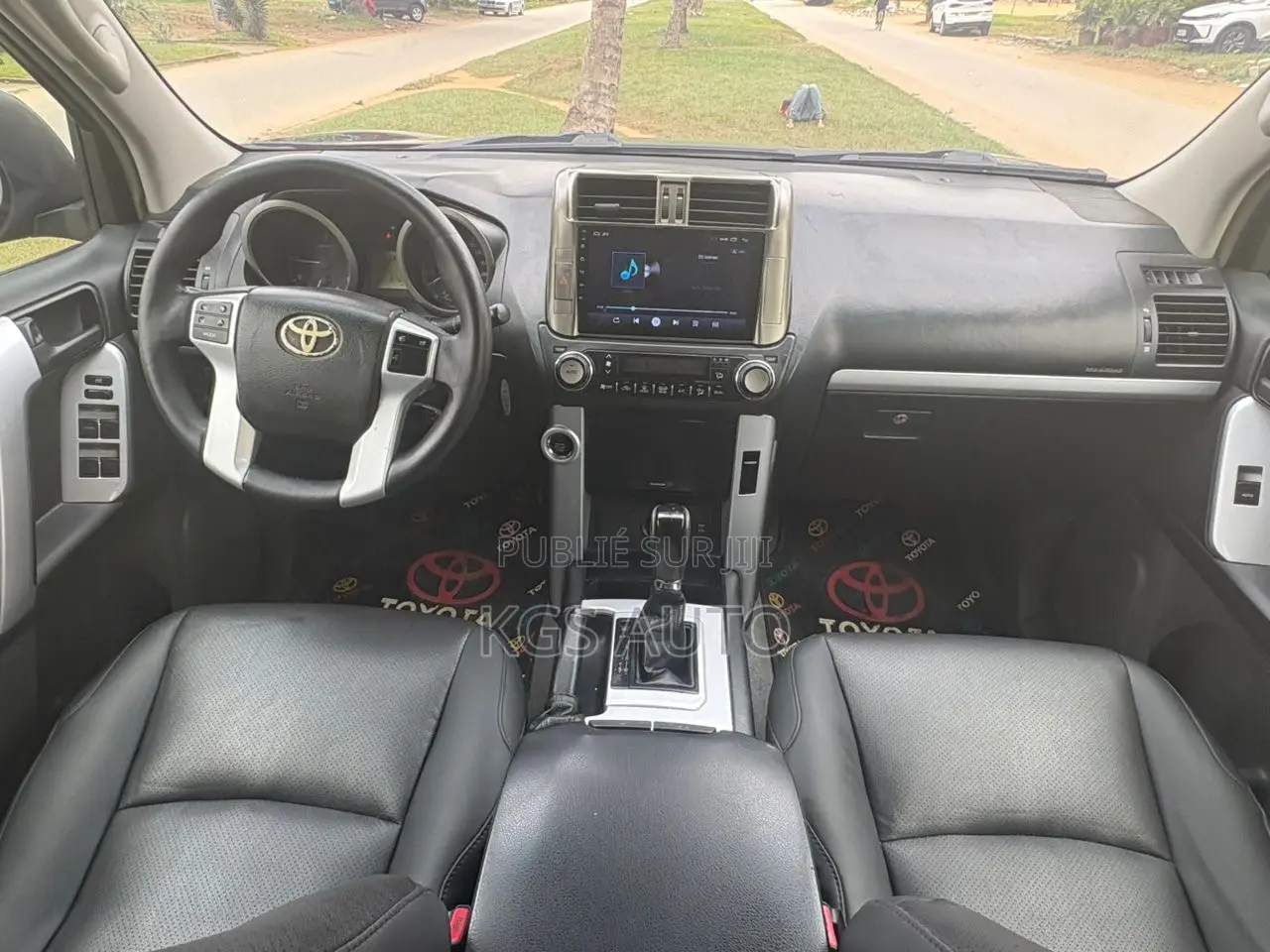 Toyota Land Cruiser Prado 2010 Noir