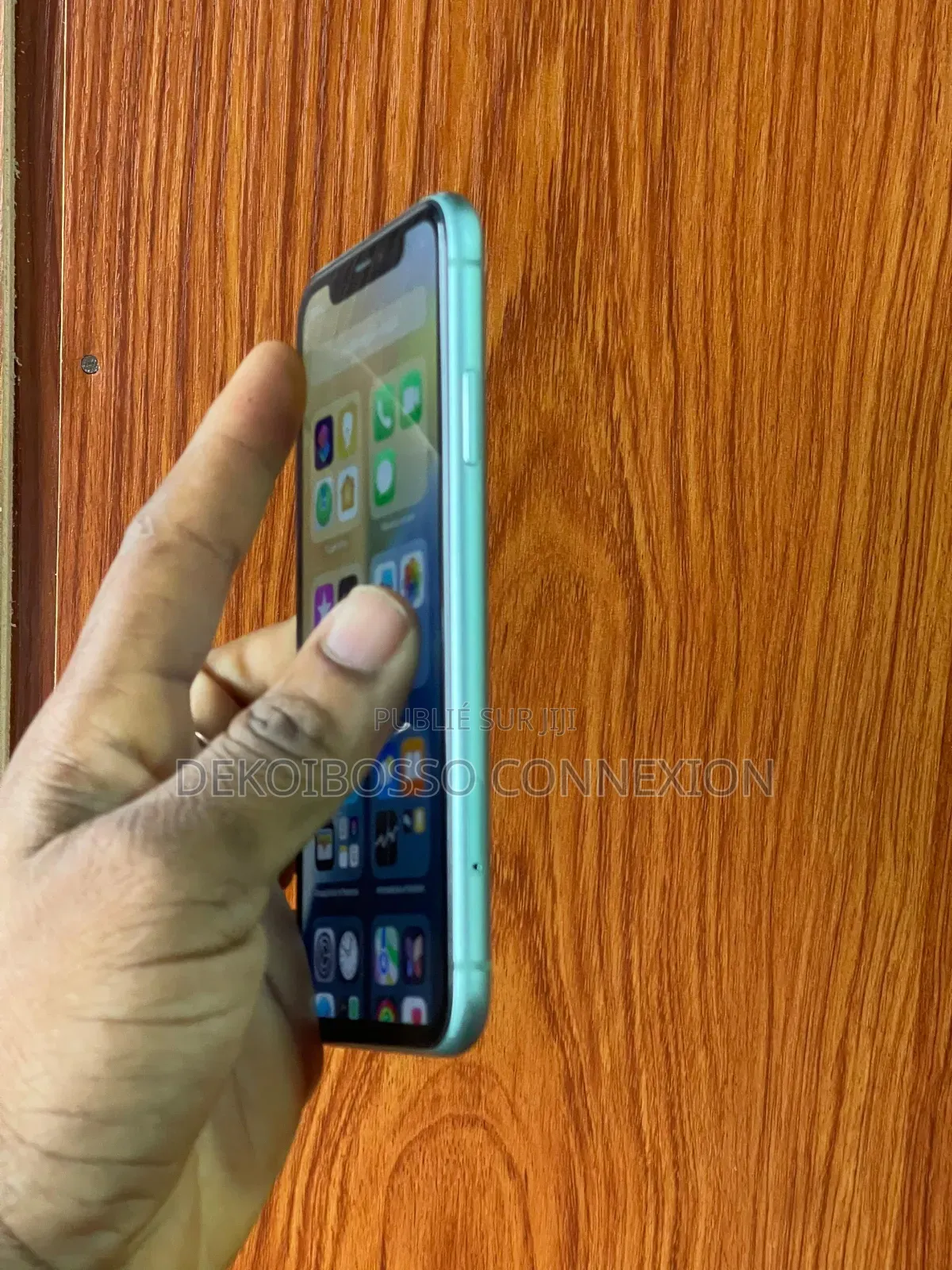 Pomme iPhone 11 64 GB Vert