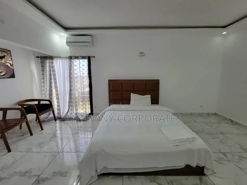 Appartement Meublé De 03 Pièces Riviera Ciad