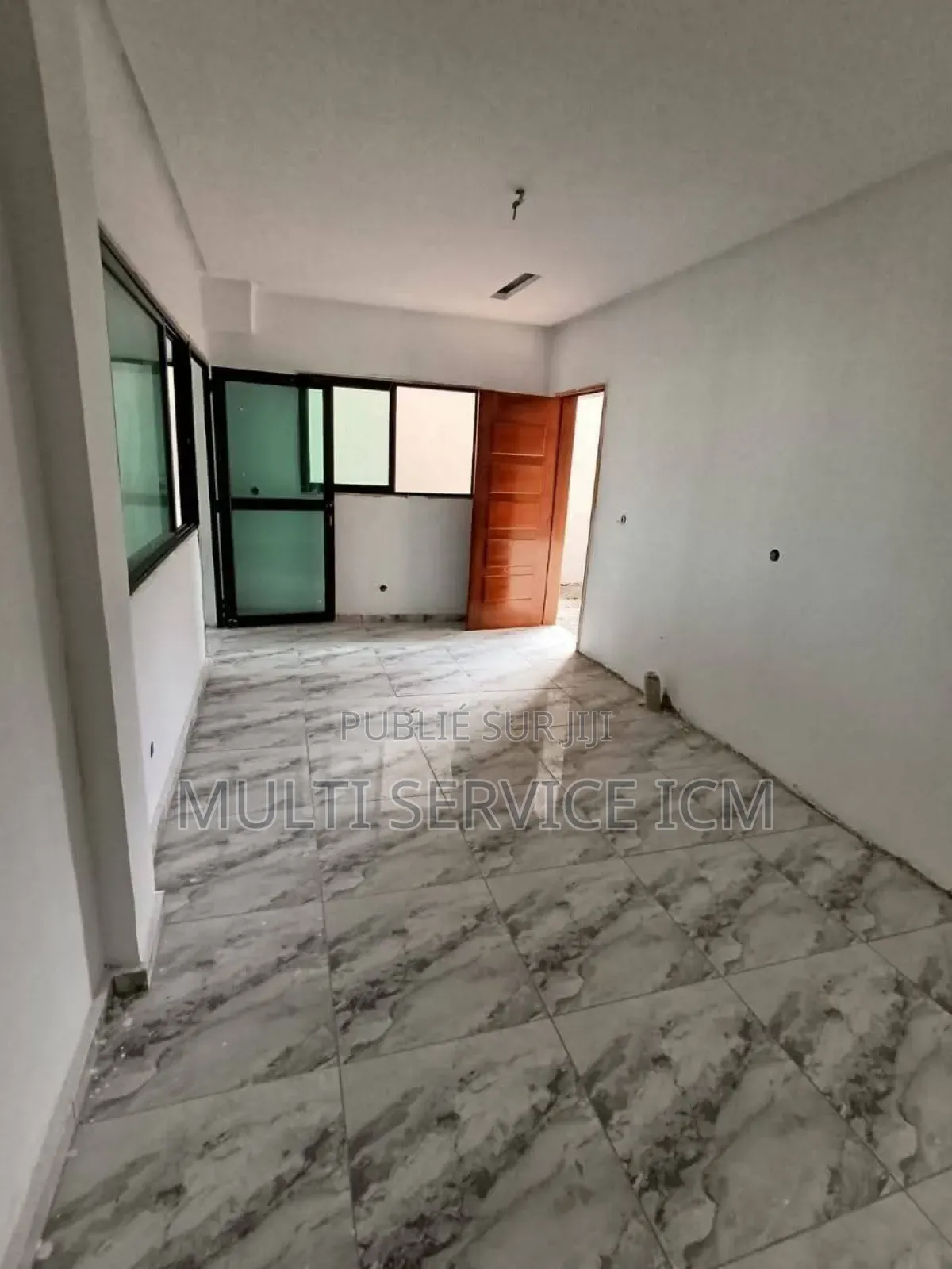 4chbre Duplex dans Ismaël Coulibaly, Bingerville à Vendre