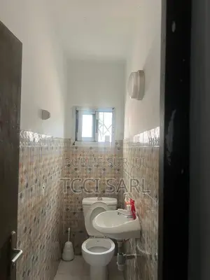 4chbre Villa dans Kadjatou Yago, Deux Plateaux à Louer