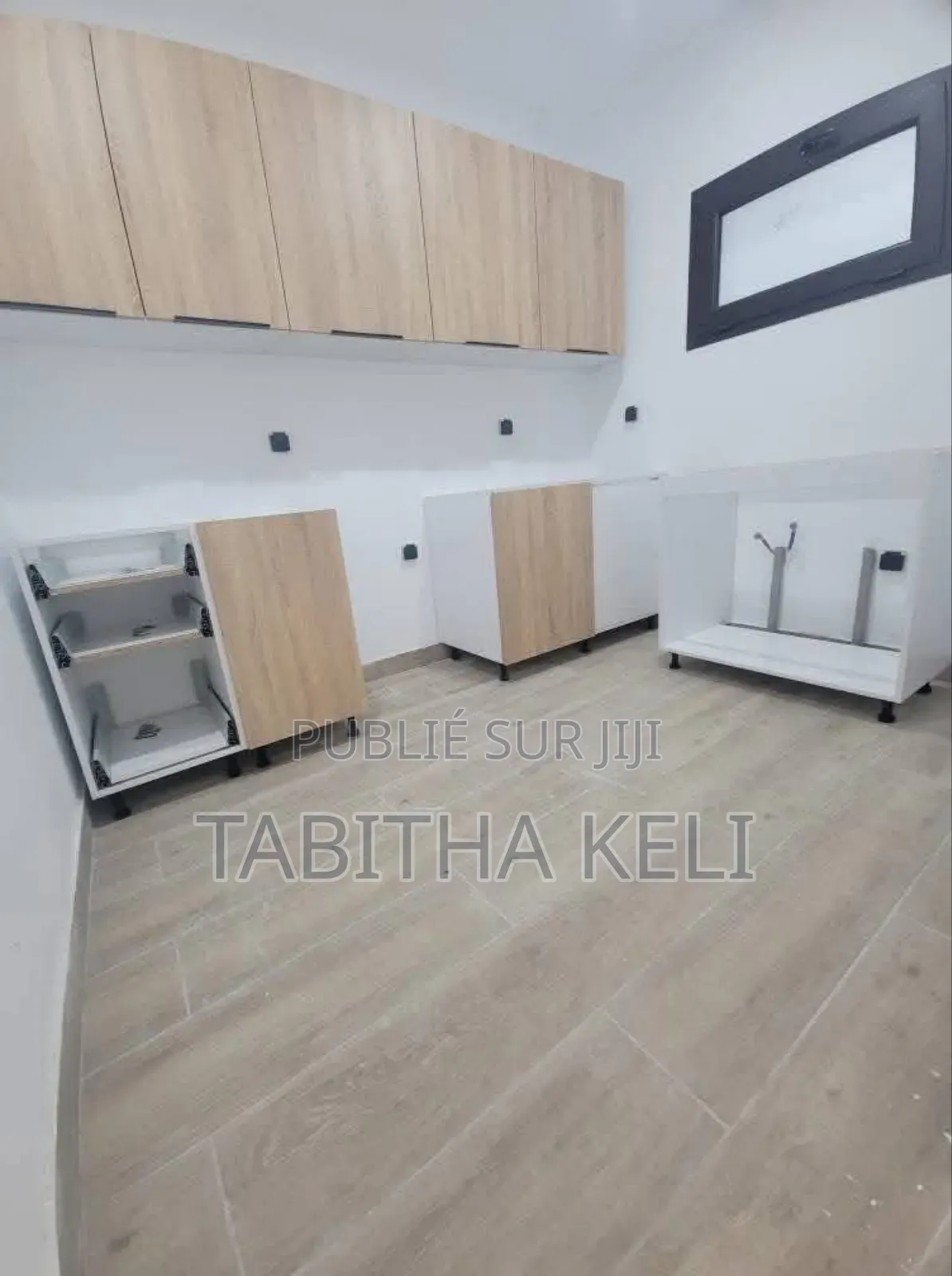 2chbre Appartement dans G.F.J Immobilier, Cocody à Louer