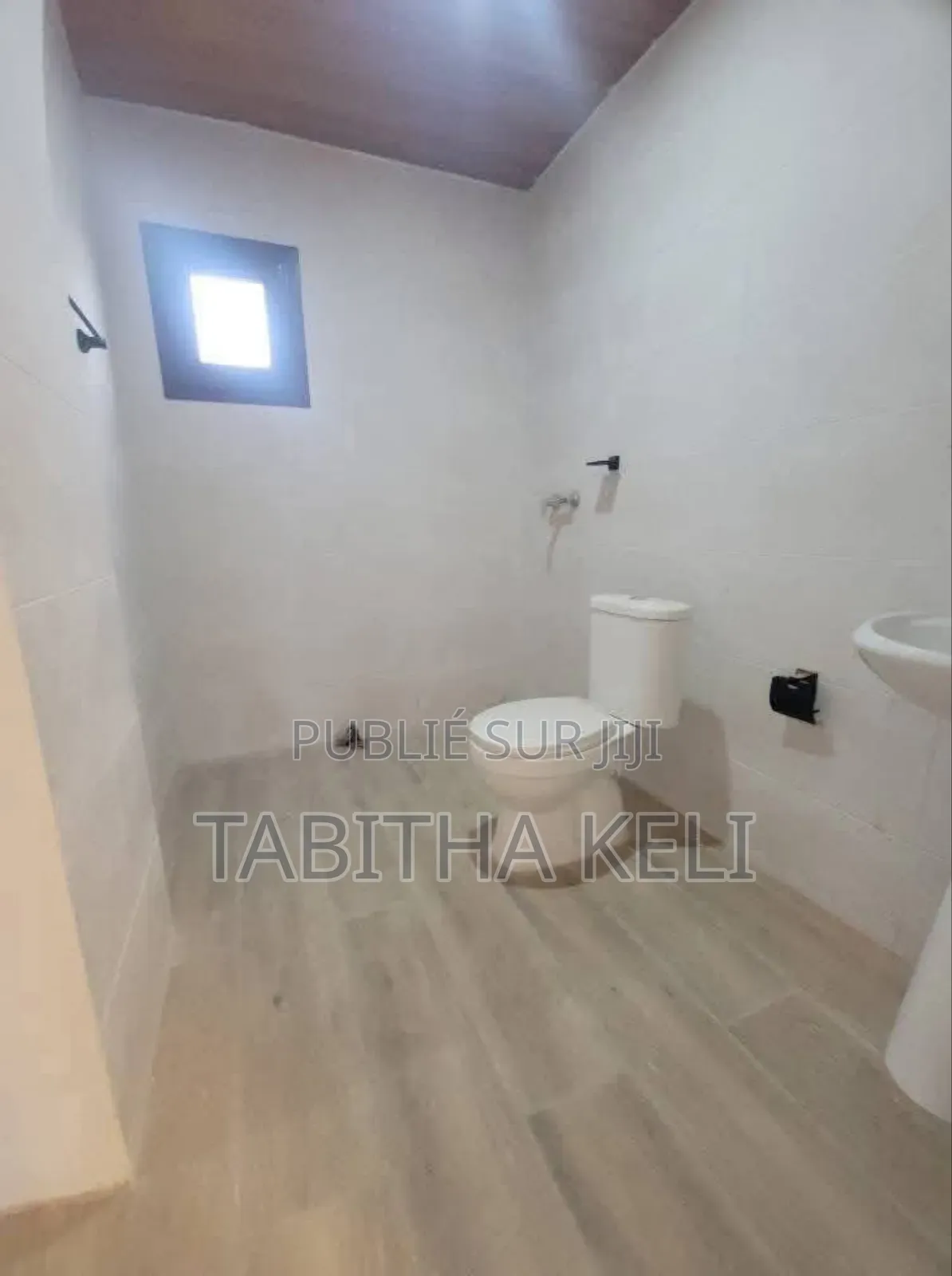 2chbre Appartement dans G.F.J Immobilier, Cocody à Louer