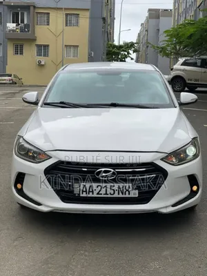 Photo - Hyundai Elantra Sport 2018 Blanc cassé