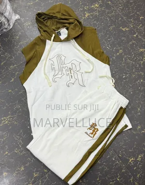 Complet Ensemble Et Chesure